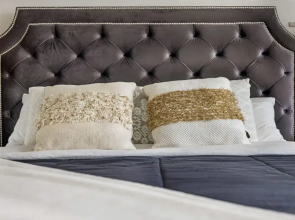 Sunny and Spacious 2 Bedroom Condo on the Bay