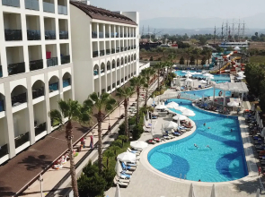 Port River Hotel & Spa
