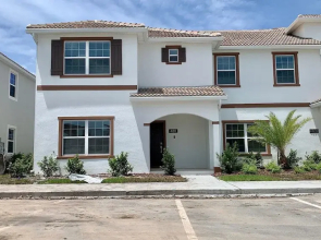 Marvelous 5 Bedroom w/ Pool Close to Disney 4811