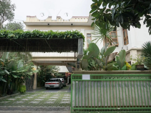 Nugraha Residence by OYO