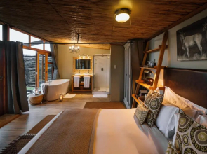 Cheetah Ridge Lodge