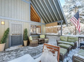 Munds Park Cabin w/ Deck & Fire Pit: Walk to Trail