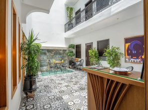 Maison Solaneos