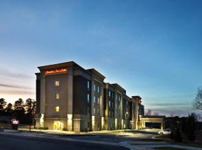 Hampton Inn & Suites Holly Springs