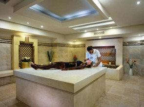 Pickalbatros Royal Moderna Resort