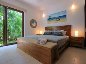 Impressive Stylish Condo Private Covered Patio Fully-equipped Hi-speed W-fi in Akumal, Akumal