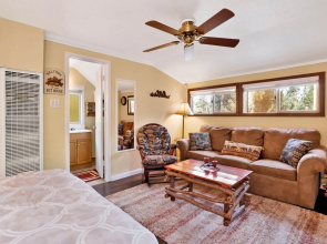 2224-alpine Country Villa 3 Bedroom Home by RedAwning