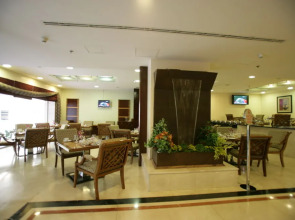 Savoy Crest Hotel Apartments