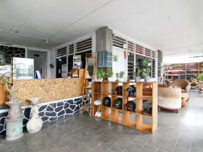 RedDoorz near Rumah Sakit Wirosaban