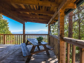 View Private Studio Cabin Hot Tub Relax Honeymoon