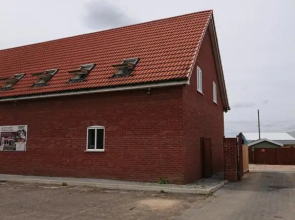 2 Wood Yard Cottages, Red Mayes Farm
