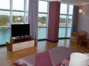 Agsaray Deluxe Hotel