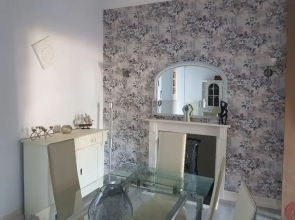 House Sleeps 7 With Hot Tub & Pets