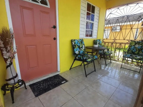 2 Bed-sleeps 4-gated Community-5 Min Town Centre