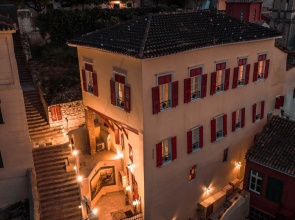 Ilion Hotel Suites