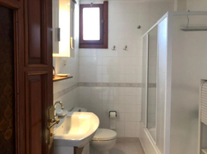 SEASİDE APARTMENT m and b house