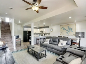 Boat Dock & Slip Access: Lake of the Ozarks Gem
