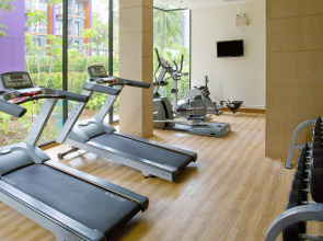 Holiday Inn Express Phuket Patong Beach Central by IHG