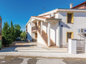 Awesome Apartment in Jasenice With 3 Bedrooms and Wifi