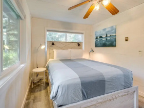 Lovely Cannon Beach Vacation Rental w/ Hot Tub
