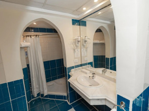 Jasmine Palace Resort & Spa