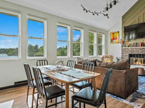 Strawberry Shores by Avantstay Lakefront Private Beach