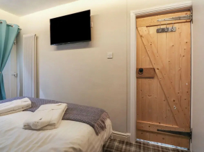 Pine Cottage