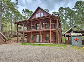 Southern Hills Cabin Near Beavers Bend State Park!