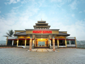 Grand Ussu Hotel & Convention