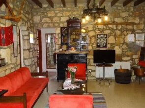 Karydhia Cottage