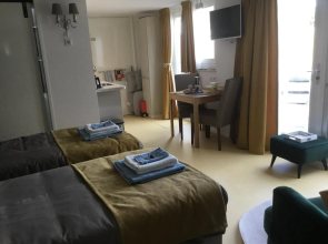 B & B Rosamie