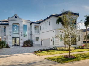 Villa W172 Luxury 12 Bedroom House Sleeps 30