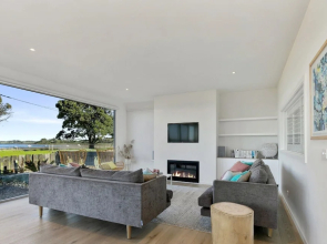 Pukeko Beach House