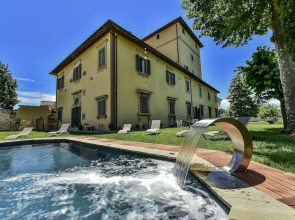 Residenza dEpoca Torre Dei Lari