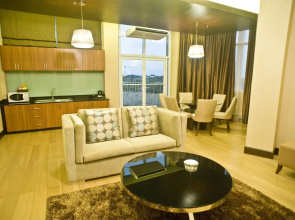 Goldberry Suites & Hotel Mactan
