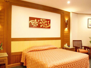 Royal Twins Palace Hotel