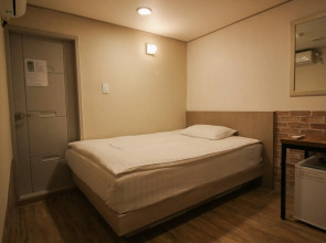 Dongdaemun Hwashin Hostel