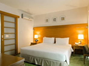 At Ease Saladaeng by AETAS