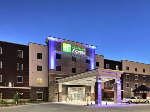 Holiday Inn Express Fargo SW I-94 45th St