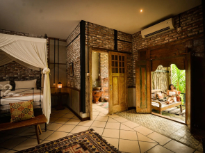 Taman Nauli Bed & Breakfast