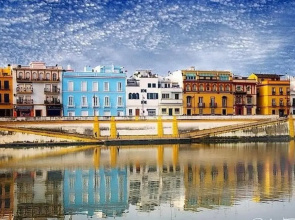 Apartment with 4 Bedrooms in Sevilla, with Wonderful City View, Furnished Balcony And Wifi - 90 Km From the Beach