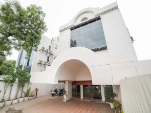 OYO Flagship 15762 Satya Kalmana Market