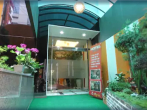 Show Hotel
