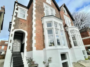 Large Boutique Self Catering Southsea Holiday Flat