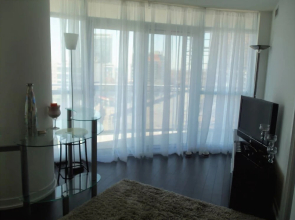 Boutique Harbourfront Condos