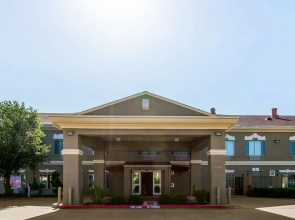 Surestay Plus Hotel by Best Western Mesquite