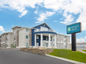 MainStay Suites Madison Airport