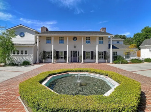 Montecito Luxe Home "location, Location, Location!!" 4 Bedroom Residence by Redawning