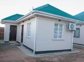 Glitz Cloud 9 Suites