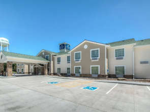 Cobblestone Inn & Suites - Holyoke